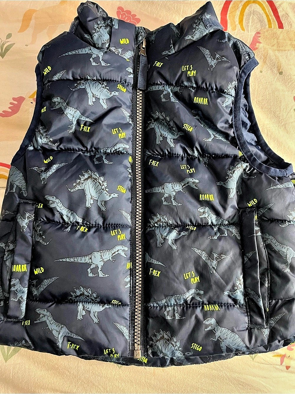 Kids Puffer Vest in Black & Gray